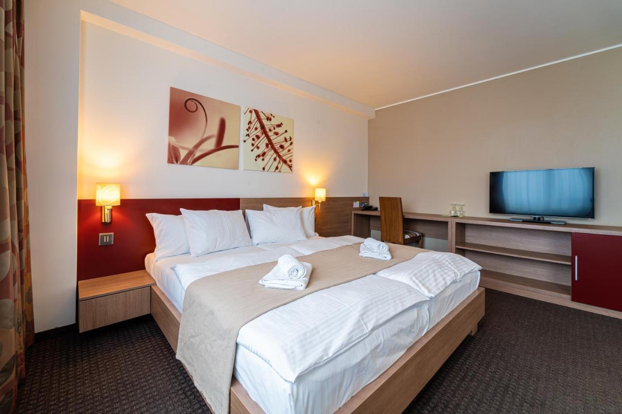 Hotel Ali Baba Humenné 외부 사진