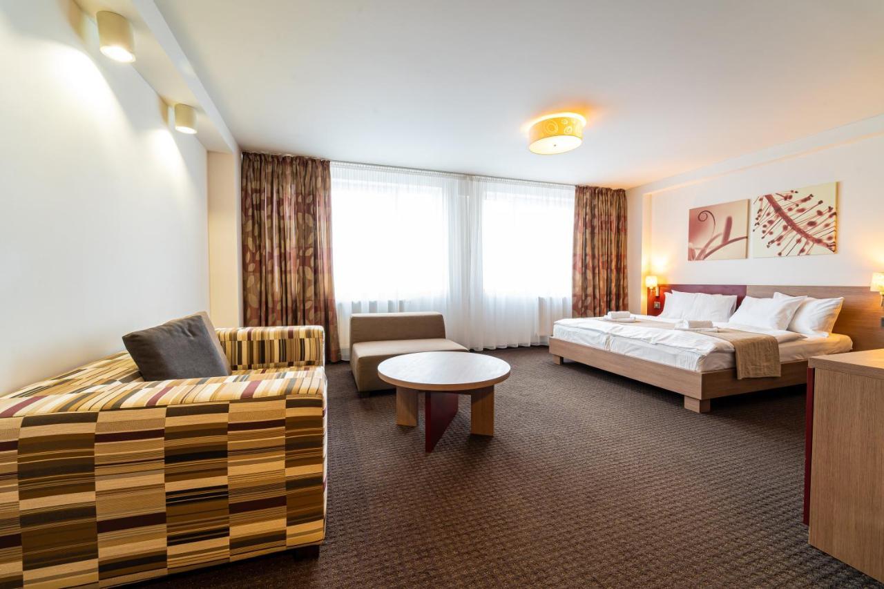 Hotel Ali Baba Humenné 외부 사진