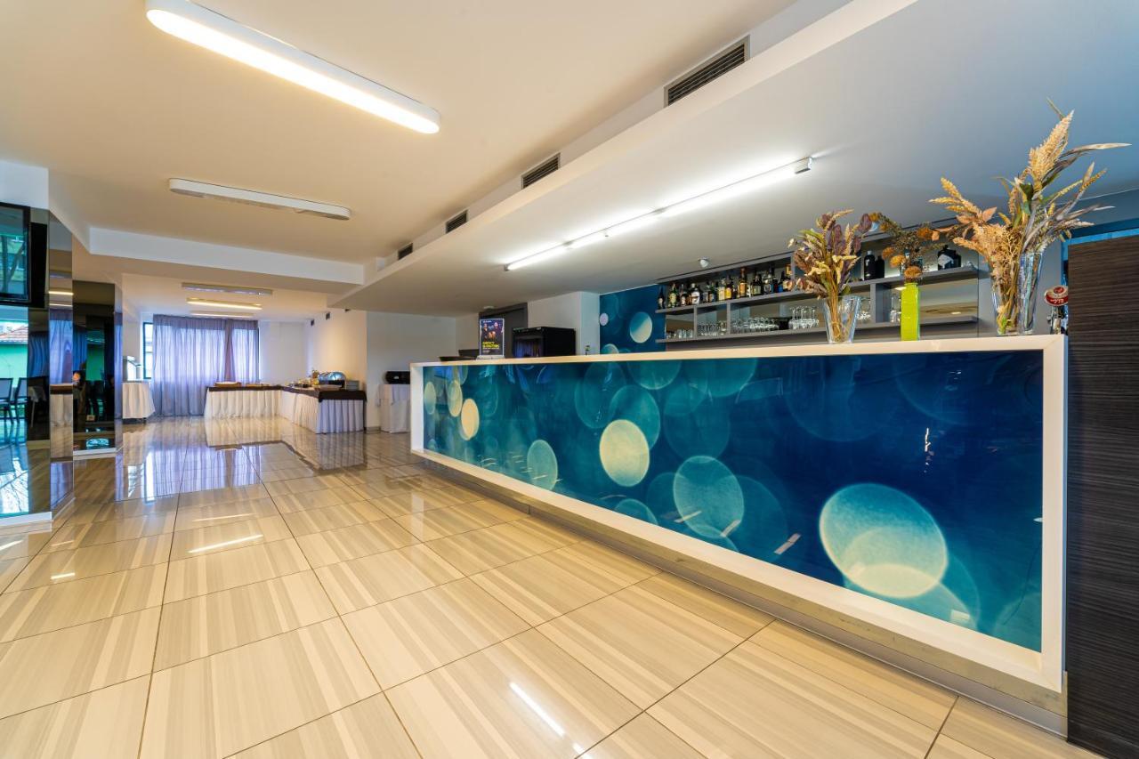 Hotel Ali Baba Humenné 외부 사진