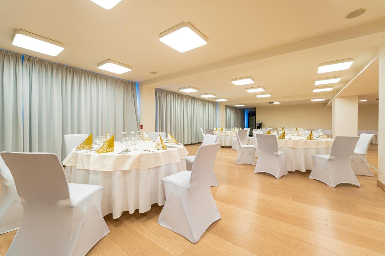 Hotel Ali Baba Humenné 외부 사진